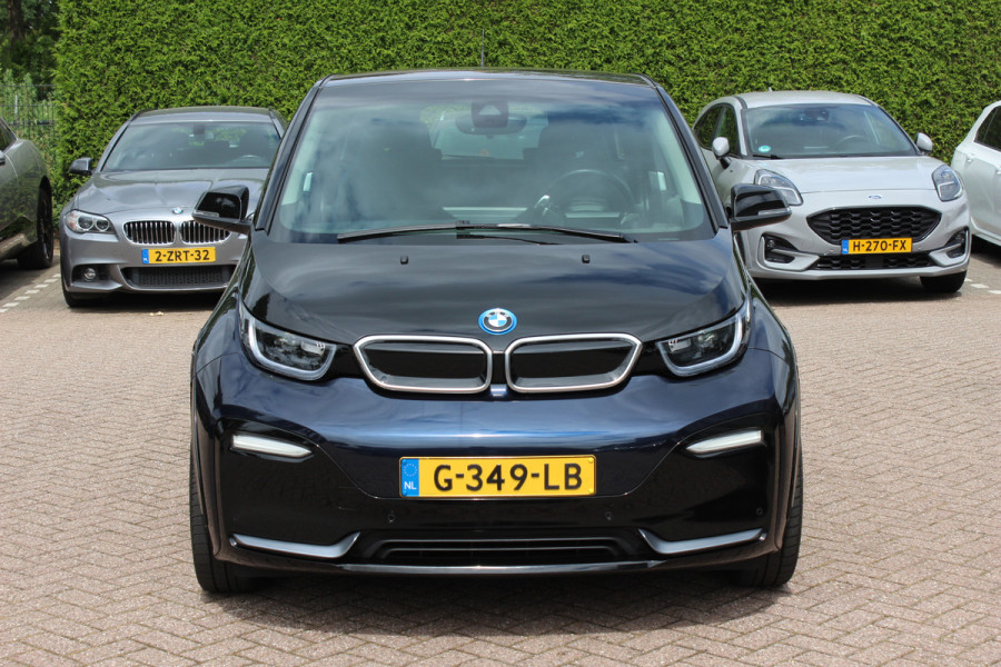 BMW i3 S Executive Edition 120Ah 42 kWh / SoH 89,4% / Camera / CarPlay / 20'' / Stoelverwarming / DAB / ACC / Warmtepomp