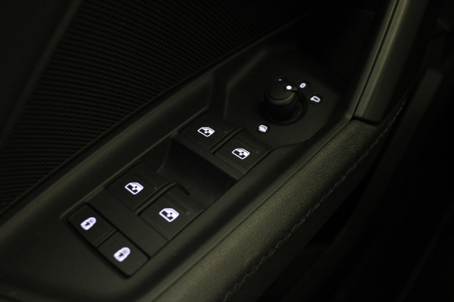 Audi A3 Sportback 30 TFSI edition one |Stoelverw.|ACC|Navi|