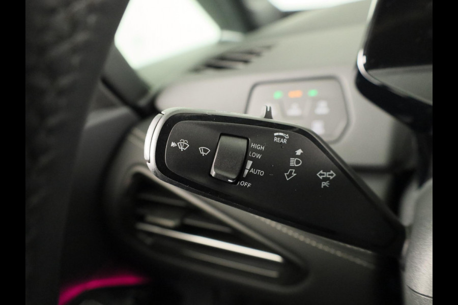 Volkswagen ID.3 Pro Limited Edition 59 kWh 230PK | Navigatie | Camera | 20 Inch