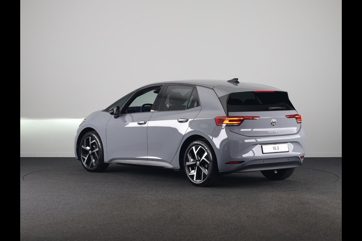 Volkswagen ID.3 Life 50 kWh accu 125 kW / 170 PK Hatchback Elektri Achteruitrijcamera | Carplay