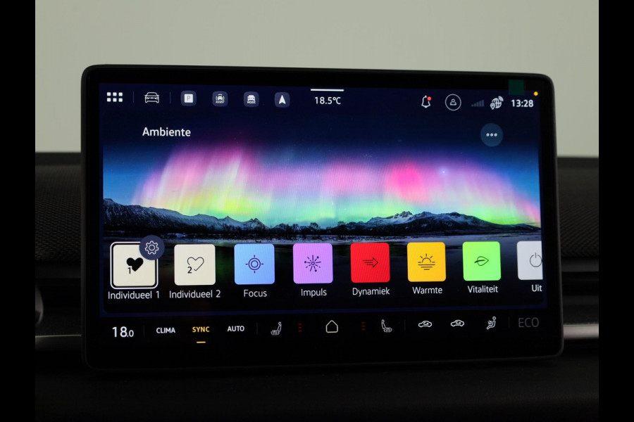 Volkswagen ID.3 Life 50 kWh accu 125 kW / 170 PK Hatchback Elektri Achteruitrijcamera | Carplay