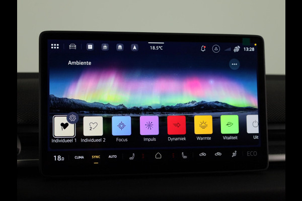 Volkswagen ID.3 Life 50 kWh accu 125 kW / 170 PK Hatchback Elektri Achteruitrijcamera | Carplay