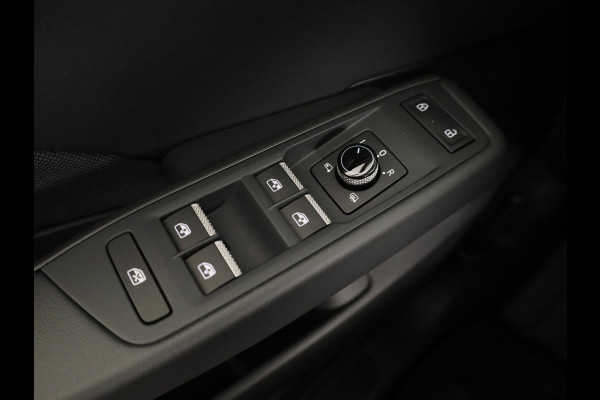 Volkswagen ID.3 Life 50 kWh accu 125 kW / 170 PK Hatchback Elektri Achteruitrijcamera | Carplay