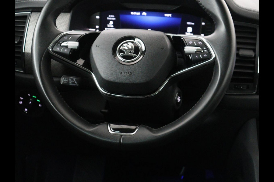 Škoda Kodiaq 1.5 TSI Business Edition Plus | Panoramadak | Memory | Half Leder | Adaptive cruise | Stoelverwarming | Park assist | Camera | Carplay | Sfeerverlichting