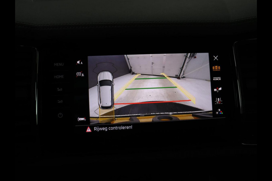 Škoda Kodiaq 1.5 TSI Business Edition Plus | Panoramadak | Memory | Half Leder | Adaptive cruise | Stoelverwarming | Park assist | Camera | Carplay | Sfeerverlichting