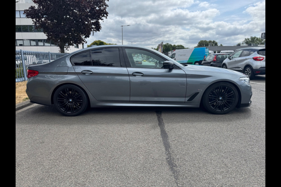BMW 5 Serie 530e iPerformance High Executive M Pakket Message Memory