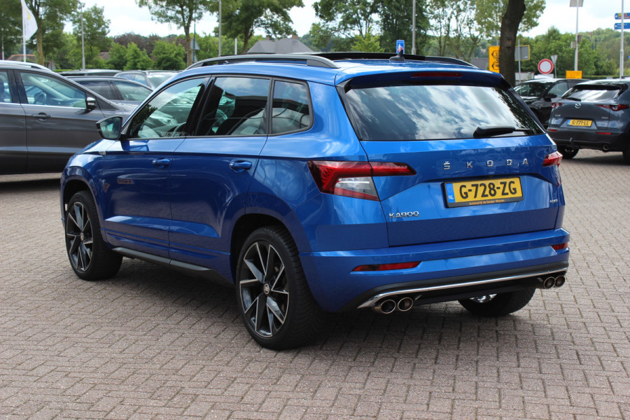 Škoda Karoq 2.0 TSI 4x4 Sportline Business / NL Auto! / Trekhaak / Panoramadak / Camera / CarPlay / Keyless / 19'' / DAB / Cruise Control