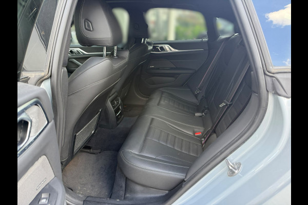 BMW i4 eDrive40 High Executive 84 kWh M Sport | Panoramadak | Stoelverwarming | Stuurverwarming | Harman Kardon | Adaptive Cruise Control | Laser LED | 360 Camera | Keyless | Navigatie | Head-Up Display |  Ambiance Verlichting |
