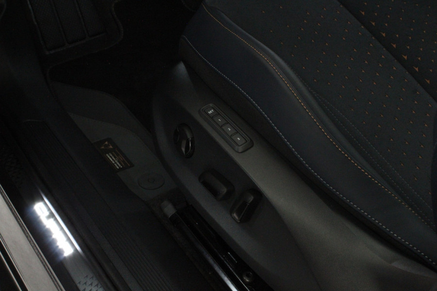 CUPRA Tavascan VZ Adrenaline 82 kWh > 340pk/Veel opties!/Sennheiser/Winterpakket/Urano Gray