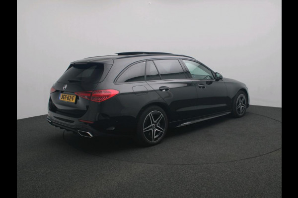 Mercedes-Benz C-Klasse Estate 300 e Business Solution AMG AMG Line | Night Pakket | Panorama Schuif-Kanteldak | Parkeerpakket met 360°-camera | Alarm Klasse 3. Inclusief 24 maanden Mercedes-Benz Certified garantie voor Europa.
