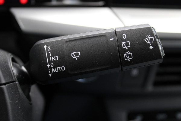 Opel Frontera 1.2 Turbo Hybrid Ultimate 7p. | Keyless Entry & Start | Winterpack | BLIS | Achteruitrijcamera