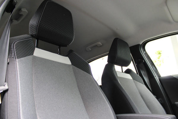Opel Frontera 1.2 Turbo Hybrid Ultimate 7p. | Keyless Entry & Start | Winterpack | BLIS | Achteruitrijcamera