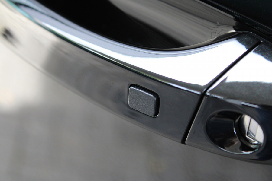 Opel Frontera 1.2 Turbo Hybrid Ultimate 7p. | Keyless Entry & Start | Winterpack | BLIS | Achteruitrijcamera