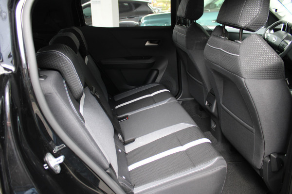 Opel Frontera 1.2 Turbo Hybrid Ultimate 7p. | Keyless Entry & Start | Winterpack | BLIS | Achteruitrijcamera
