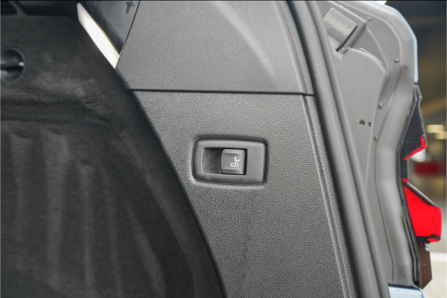 BMW 5 Serie Touring 530e M-Sport Pano ACC H/K Laser 360° 20"