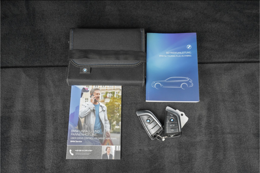 BMW 5 Serie Touring 530e M-Sport Pano ACC H/K Laser 360° 20"