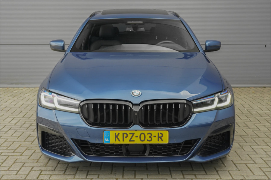 BMW 5 Serie Touring 530e M-Sport Pano ACC H/K Laser 360° 20"