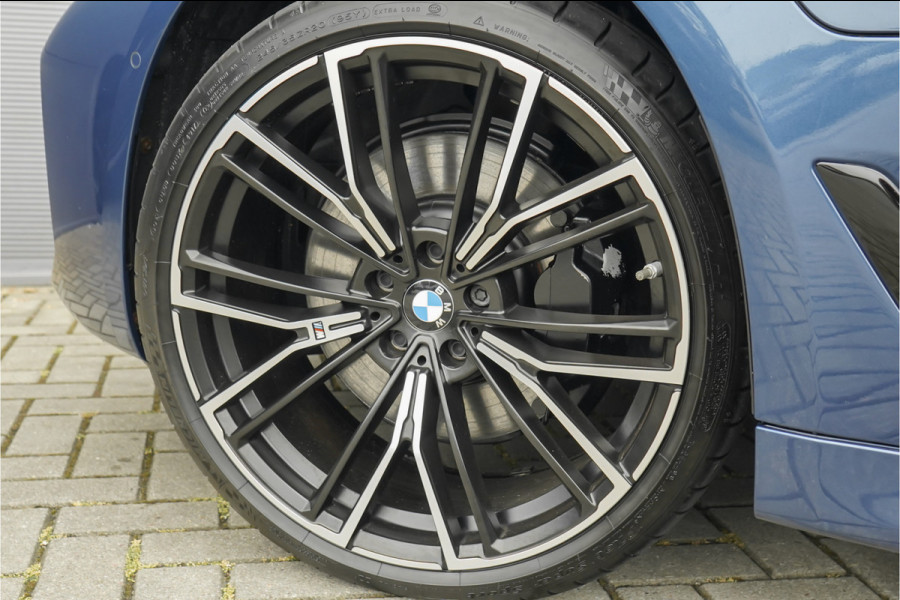 BMW 5 Serie Touring 530e M-Sport Pano ACC H/K Laser 360° 20"