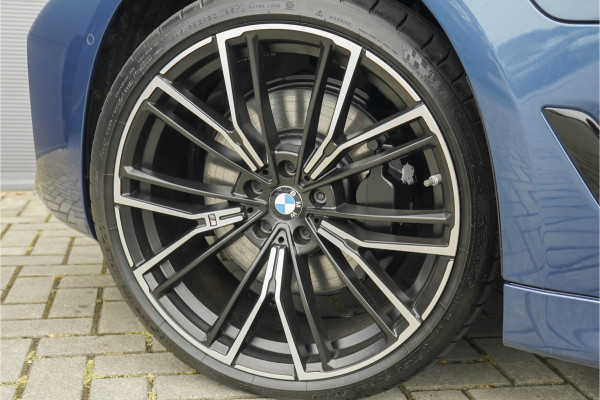 BMW 5 Serie Touring 530e M-Sport Pano ACC H/K Laser 360° 20"