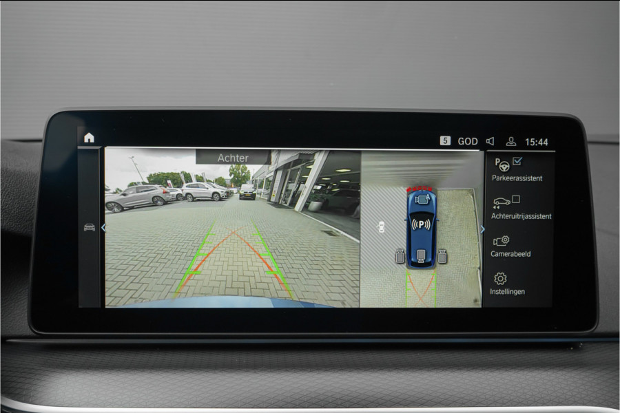BMW 5 Serie Touring 530e M-Sport Pano ACC H/K Laser 360° 20"