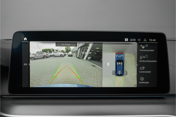 BMW 5 Serie Touring 530e M-Sport Pano ACC H/K Laser 360° 20"