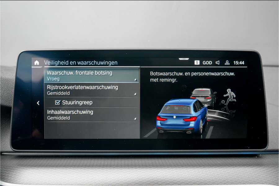 BMW 5 Serie Touring 530e M-Sport Pano ACC H/K Laser 360° 20"