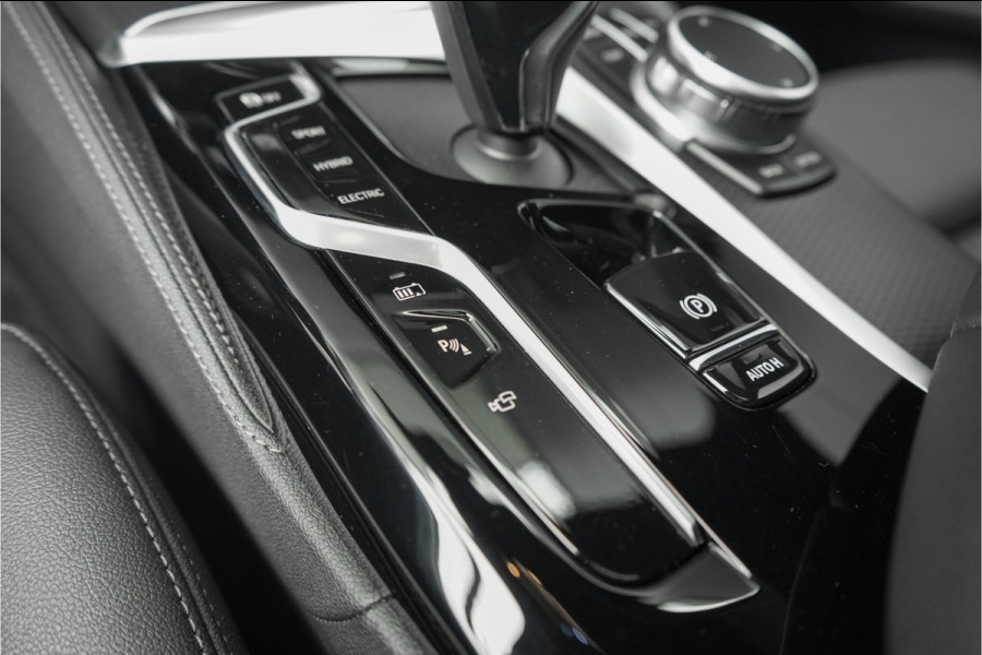 BMW 5 Serie Touring 530e M-Sport Pano ACC H/K Laser 360° 20"