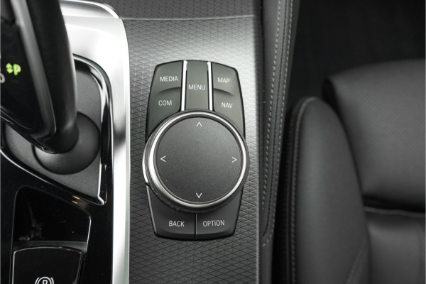 BMW 5 Serie Touring 530e M-Sport Pano ACC H/K Laser 360° 20"