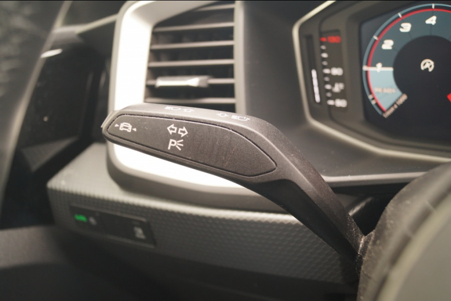 Audi A1 Sportback 25 TFSI 95pk Epic Edition -AIRCO-CARPLAY-DIGI-DAB-