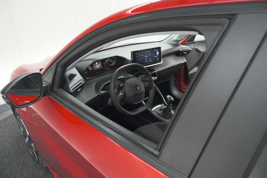 Peugeot 208 PureTech 100 Style | Navigatie | Cruise Control | Apple Carplay