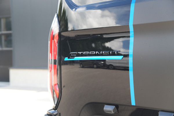 Ford E-Transit Custom 340 L2H1 Sport 71 kWh 218pk - ACC - B&O - Navi - Stoel/Stuurverwarming - 360 Camera - Blindspot - Rijklaar