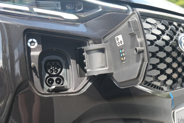 Ford E-Transit Custom 340 L2H1 Sport 71 kWh 218pk - ACC - B&O - Navi - Stoel/Stuurverwarming - 360 Camera - Blindspot - Rijklaar