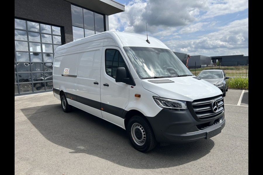 Mercedes-Benz Sprinter 317 CDI L3 H2 Pro LED / MBUX / Navigatie / Camera / Cruise control / Airco / 270 Graden achterdeuren