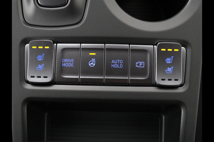 Hyundai Kona EV Premium 64 KWh | SOH 96.2% | Leder | Trekhaak | Head-up | Stoelventilatie | Stuur/stoel verwarming | Adaptive cruise | Camera | Park assist | Carplay | Dodehoek detectie | Krell sound |