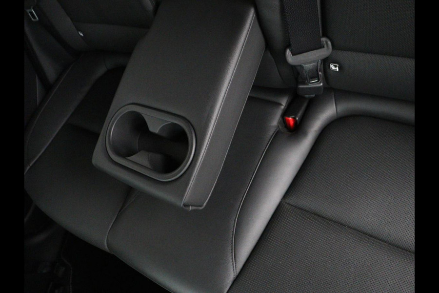 Hyundai Kona EV Premium 64 KWh | SOH 96.2% | Leder | Trekhaak | Head-up | Stoelventilatie | Stuur/stoel verwarming | Adaptive cruise | Camera | Park assist | Carplay | Dodehoek detectie | Krell sound |