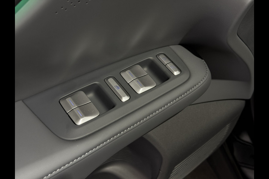 XPeng G6 RWD Long Range 80.8 kWh | Luxe donker interieur