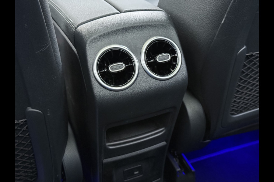 Mercedes-Benz GLA 200 Luxury // Panorama dak // Distronic // Memory Stoelen // MultiBeam LED // Rijassistentie pakket // Sfeerverlichting // Camer