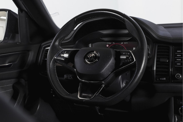 Škoda Kodiaq 1.5 TSI 150 PK Sportline Business Orig. NL | Elek. Trekhaak | Dig. Cockpit | Adapt. Cruise | Stoelverw. | PDC | Camera | NAV + App. Connect | ECC | Elek. Klep | LM 19" |