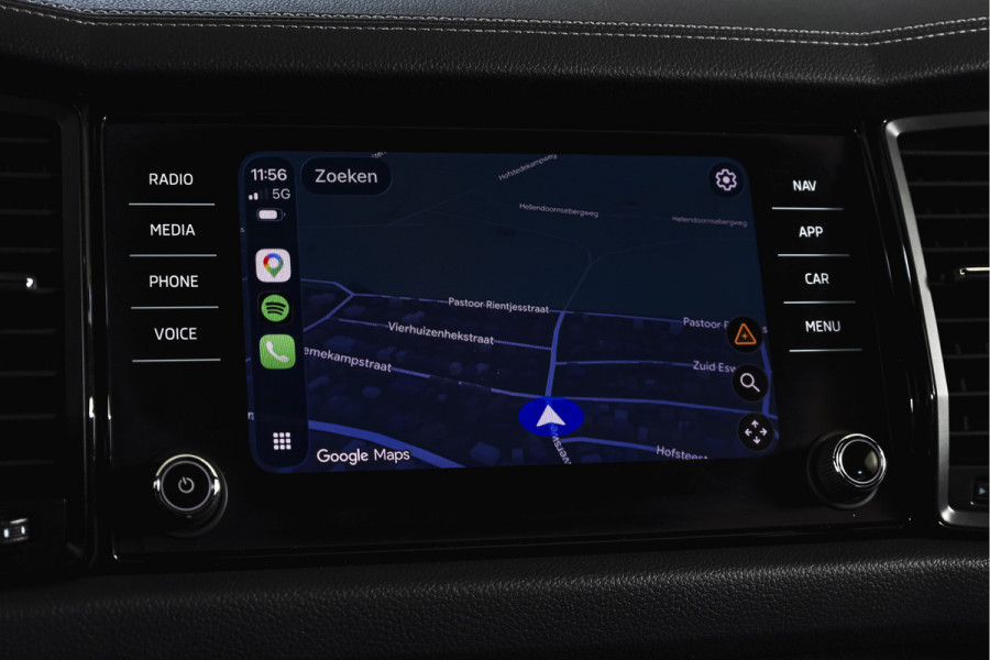 Škoda Kodiaq 1.5 TSI 150 PK Sportline Business Orig. NL | Elek. Trekhaak | Dig. Cockpit | Adapt. Cruise | Stoelverw. | PDC | Camera | NAV + App. Connect | ECC | Elek. Klep | LM 19" |