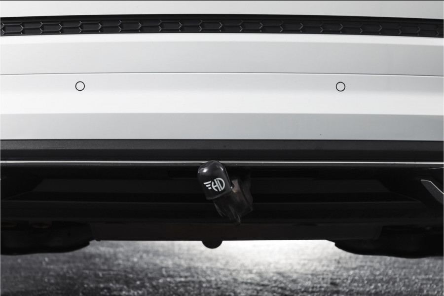 Škoda Kodiaq 1.5 TSI 150 PK Sportline Business Orig. NL | Elek. Trekhaak | Dig. Cockpit | Adapt. Cruise | Stoelverw. | PDC | Camera | NAV + App. Connect | ECC | Elek. Klep | LM 19" |