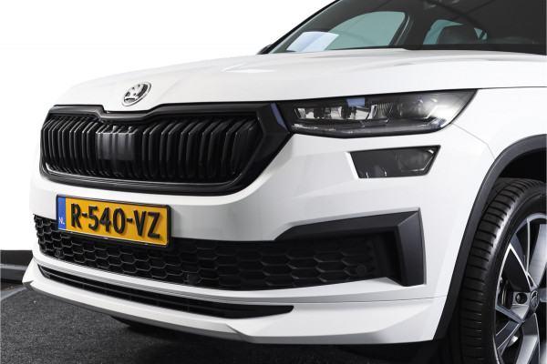 Škoda Kodiaq 1.5 TSI 150 PK Sportline Business Orig. NL | Elek. Trekhaak | Dig. Cockpit | Adapt. Cruise | Stoelverw. | PDC | Camera | NAV + App. Connect | ECC | Elek. Klep | LM 19" |