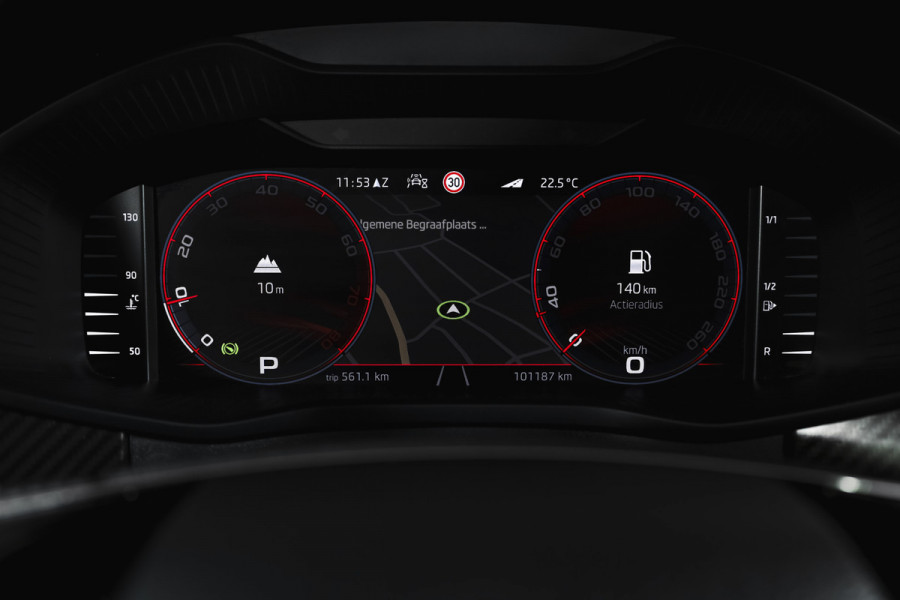 Škoda Kodiaq 1.5 TSI 150 PK Sportline Business Orig. NL | Elek. Trekhaak | Dig. Cockpit | Adapt. Cruise | Stoelverw. | PDC | Camera | NAV + App. Connect | ECC | Elek. Klep | LM 19" |