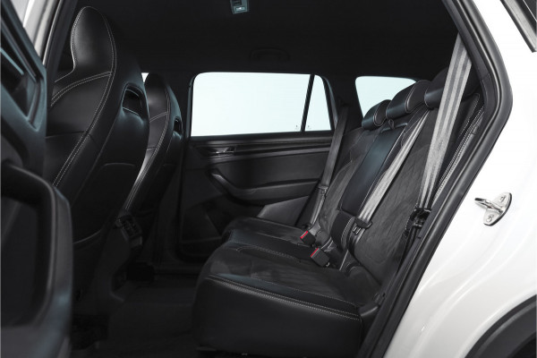 Škoda Kodiaq 1.5 TSI 150 PK Sportline Business Orig. NL | Elek. Trekhaak | Dig. Cockpit | Adapt. Cruise | Stoelverw. | PDC | Camera | NAV + App. Connect | ECC | Elek. Klep | LM 19" |