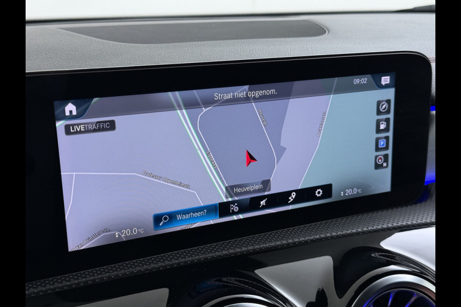 Mercedes-Benz CLA-Klasse AUT-7 AMG Business Solution Pano-dak Camera Widescreen Apple Carplay Android Auto Navi Pdc Cruise Control Stoelverwarming Privacy Glas Lmv Led DAB Licht en zichtpakket Premium pakket Dealeronderhouden 1e Eigenaar Origineel Nederlandse Auto