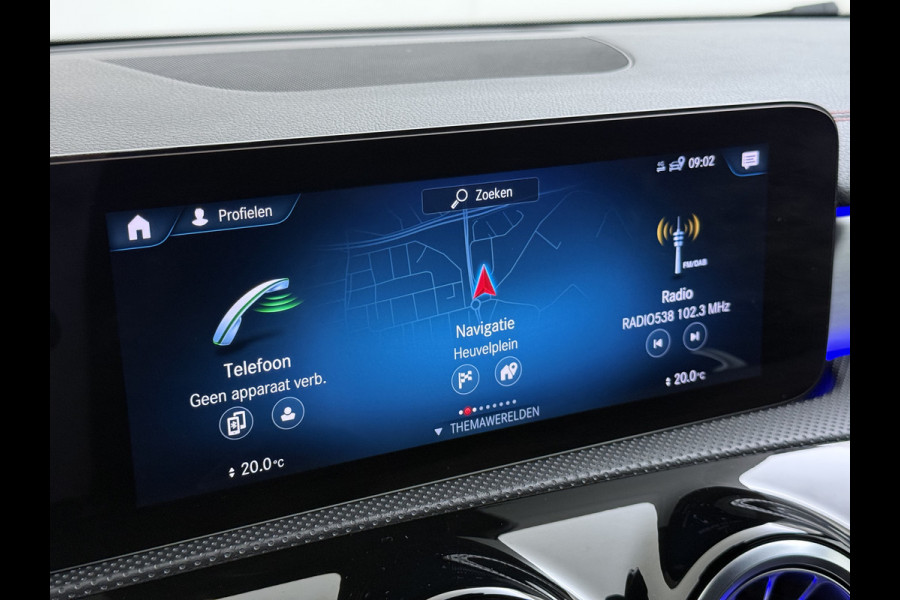 Mercedes-Benz CLA-Klasse AUT-7 AMG Business Solution Pano-dak Camera Widescreen Apple Carplay Android Auto Navi Pdc Cruise Control Stoelverwarming Privacy Glas Lmv Led DAB Licht en zichtpakket Premium pakket Dealeronderhouden 1e Eigenaar Origineel Nederlandse Auto