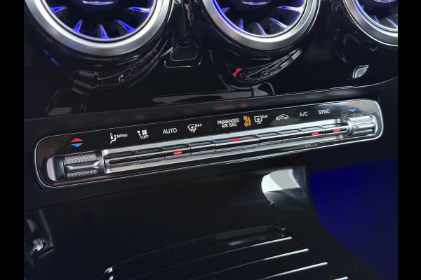 Mercedes-Benz CLA-Klasse AUT-7 AMG Business Solution Pano-dak Camera Widescreen Apple Carplay Android Auto Navi Pdc Cruise Control Stoelverwarming Privacy Glas Lmv Led DAB Licht en zichtpakket Premium pakket Dealeronderhouden 1e Eigenaar Origineel Nederlandse Auto