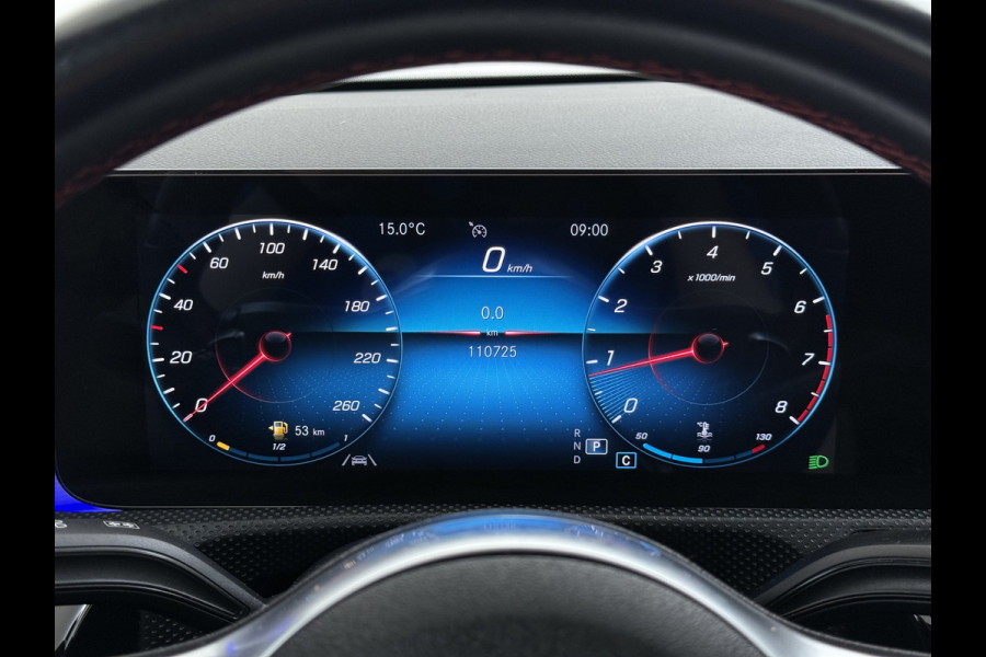 Mercedes-Benz CLA-Klasse AUT-7 AMG Business Solution Pano-dak Camera Widescreen Apple Carplay Android Auto Navi Pdc Cruise Control Stoelverwarming Privacy Glas Lmv Led DAB Licht en zichtpakket Premium pakket Dealeronderhouden 1e Eigenaar Origineel Nederlandse Auto