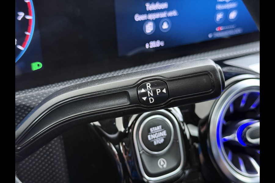 Mercedes-Benz CLA-Klasse AUT-7 AMG Business Solution Pano-dak Camera Widescreen Apple Carplay Android Auto Navi Pdc Cruise Control Stoelverwarming Privacy Glas Lmv Led DAB Licht en zichtpakket Premium pakket Dealeronderhouden 1e Eigenaar Origineel Nederlandse Auto
