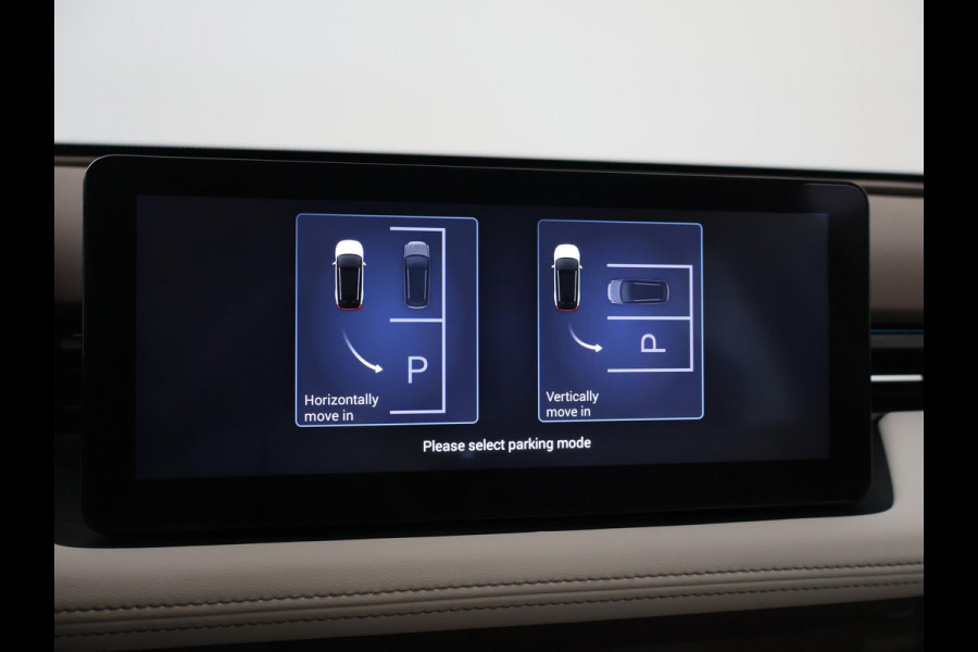 Aiways U5 63kWh SHOWROOM UITVOERING *42.630 KM* | 360 CAMERA | LEDER | LED | 19 INCH | CARPLAY