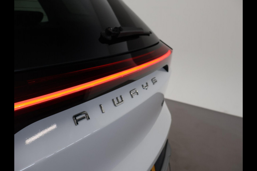 Aiways U5 63kWh SHOWROOM UITVOERING *42.630 KM* | 360 CAMERA | LEDER | LED | 19 INCH | CARPLAY
